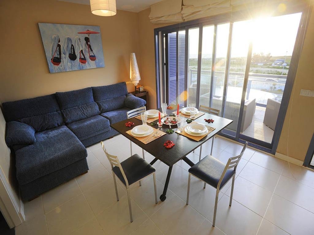 Апартаменты Livingtarifa Apartamento La Isla Экстерьер фото